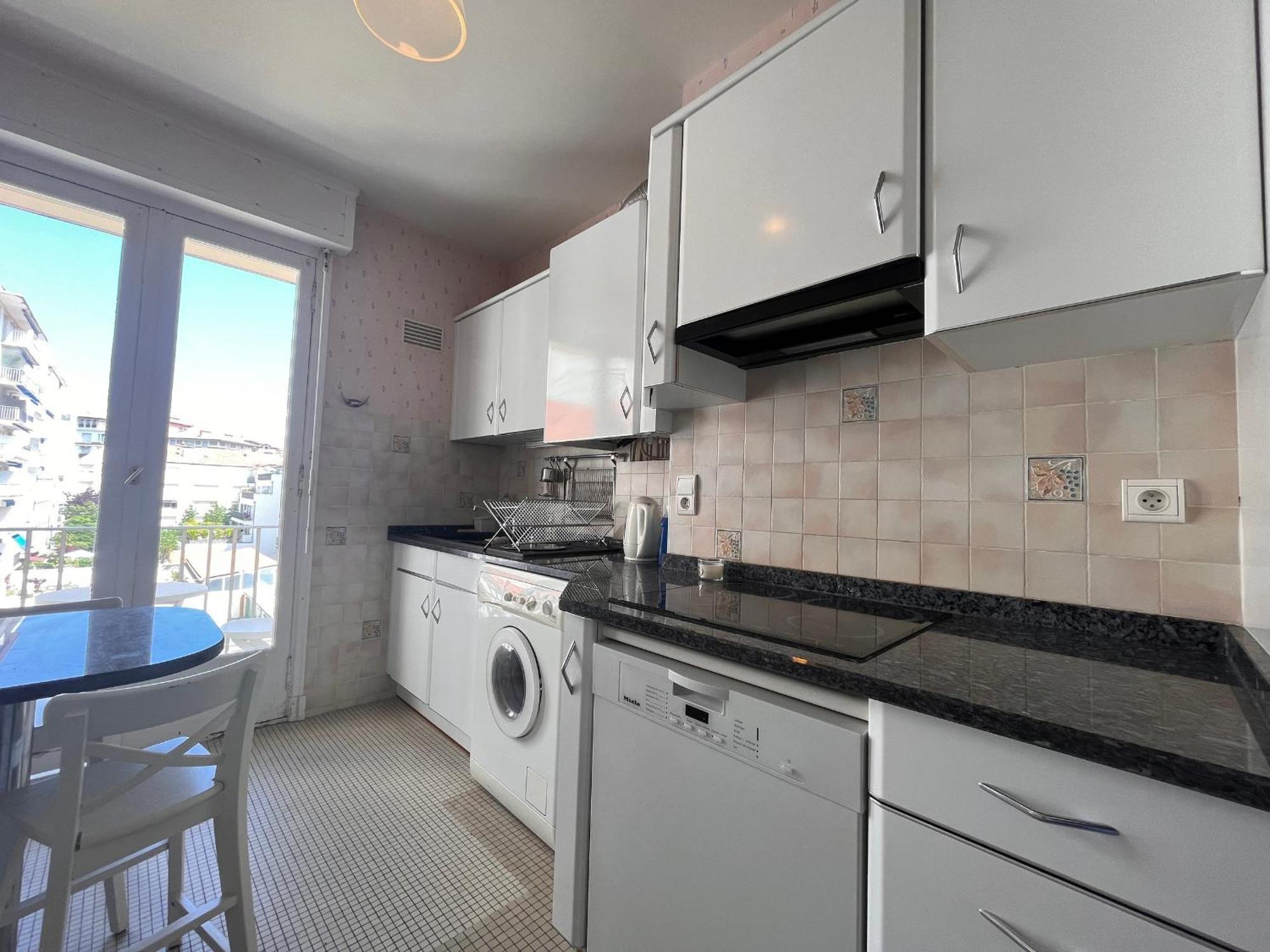 Appartement Lumineux, Proche Plage, Balcon, Parking, Wifi - Fr-1-239-962 Сен-Жан-де-Люз Екстер'єр фото